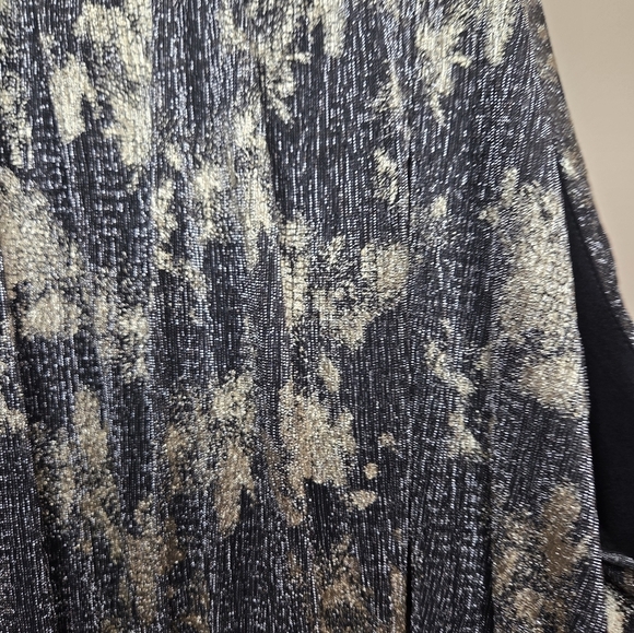 TAYLOR Elegant Floral Halter Dress NEW. - Picture 6 of 13